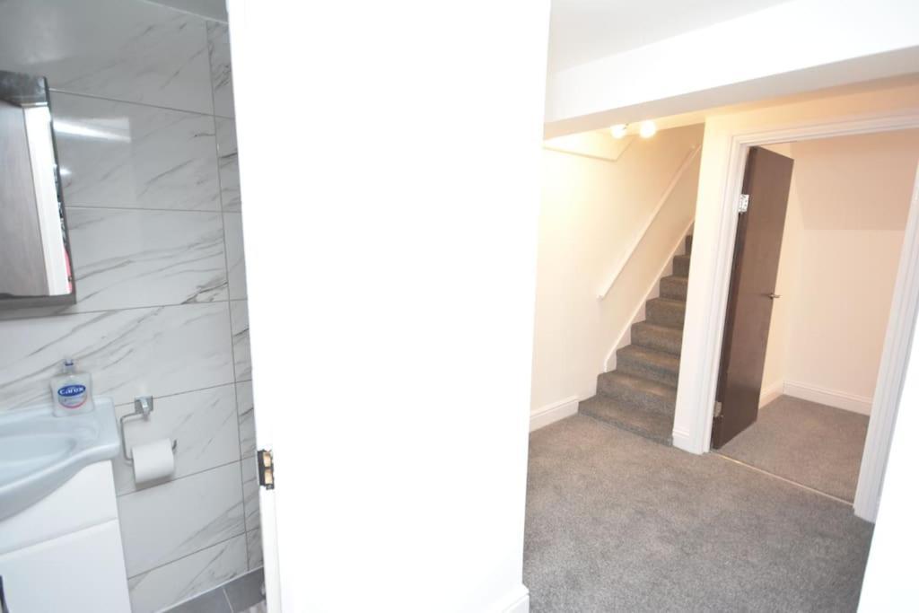 Lovely 4Bedroom Apartment ロンドン エクステリア 写真